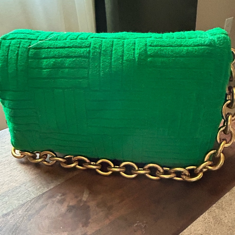 Green Chain Shoulder Bag